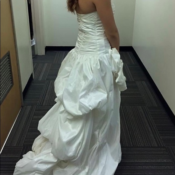 White Gown - Picture 2 of 2